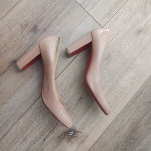 CHRISTIAN LOUBOUTIN Cadrilla Patent Leather Block Heel Pumps Nude 38 FLAW